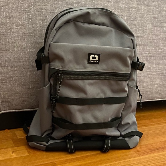 ogio alpha convoy 320 laptop backpack